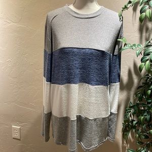 No name tricolor sweater